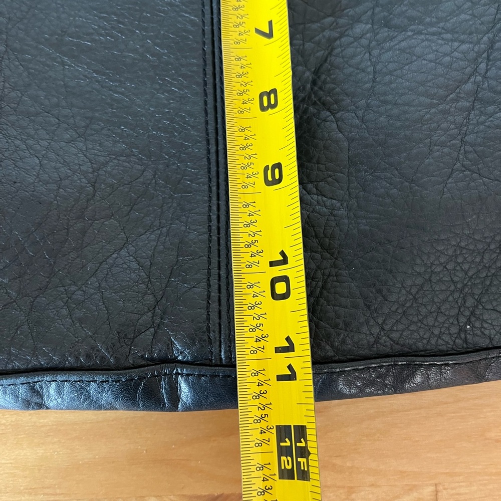 Margot Leather Crossbody Bag - Picture 6 of 11